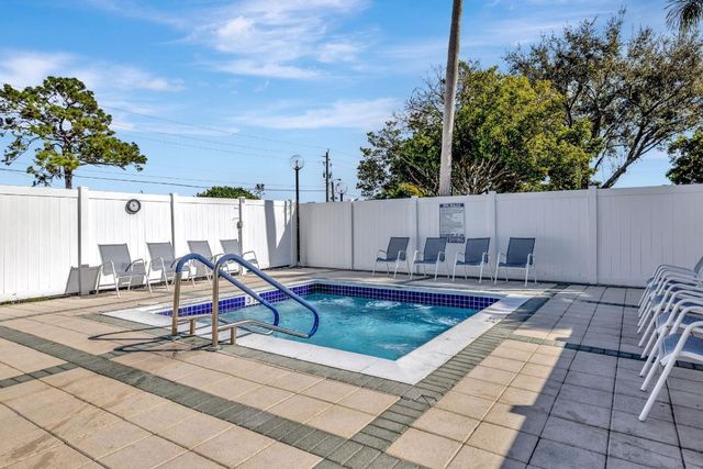 2312 S Cypress Bend Drive 405, Pompano Beach, FL 33069