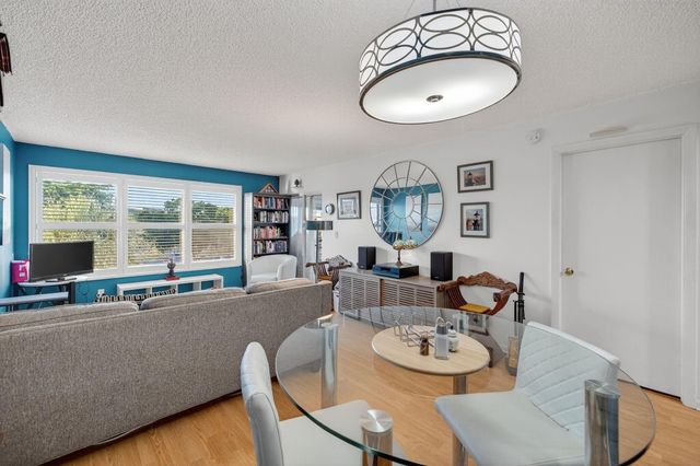 2312 S Cypress Bend Drive 405, Pompano Beach, FL 33069