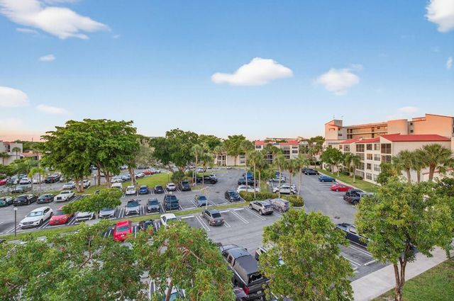 2312 S Cypress Bend Drive 405, Pompano Beach, FL 33069