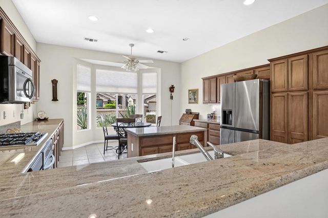 35236 Minuet Drive, Palm Desert, CA 92211