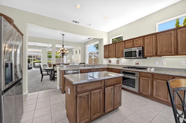 35236 Minuet Drive, Palm Desert, CA 92211