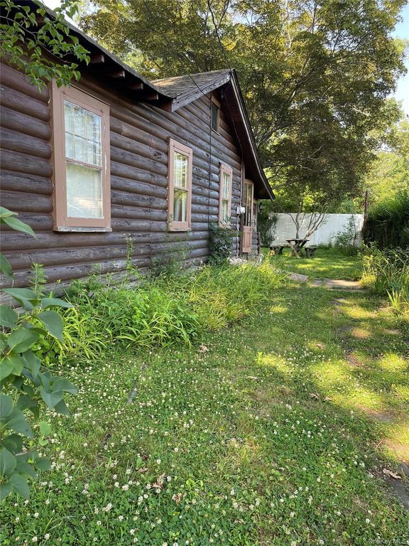 28 OLD MILL Road, Yorktown Heights, NY 10598 — photo 4