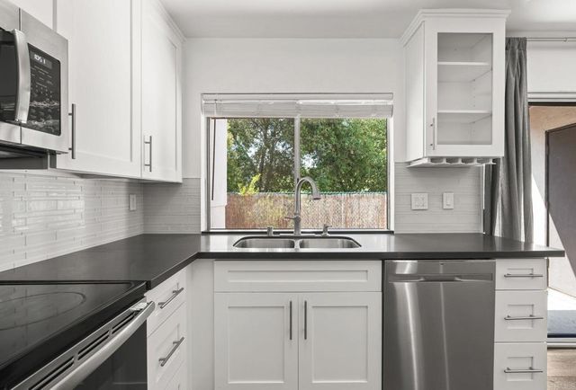 1305 Caminito Gabaldon, San Diego, CA 92108