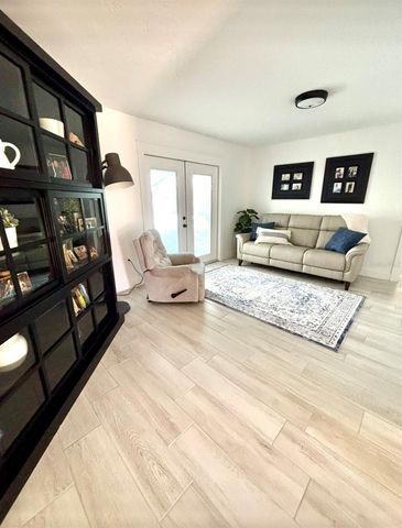 1219 CORNISH COURT, Sarasota, FL 34232