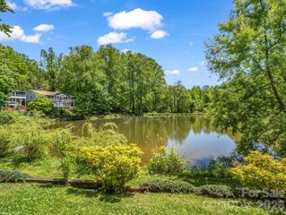 68 Lakeview Court, Brevard, NC 28712