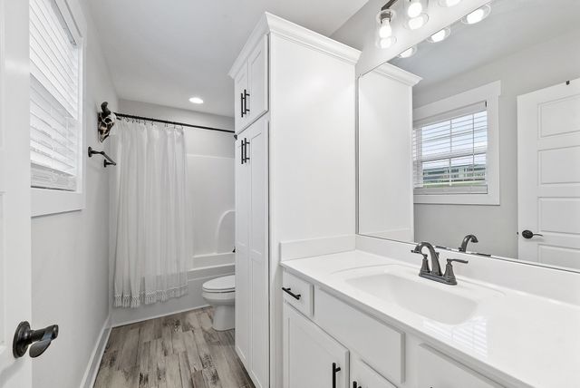 205 Maple St, Adams, TN 37010
