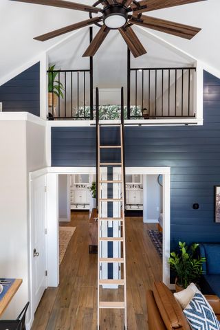 1058 Shady Lane, Gilchrist, TX 77617