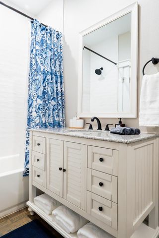 1058 Shady Lane, Gilchrist, TX 77617