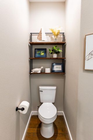 1058 Shady Lane, Gilchrist, TX 77617