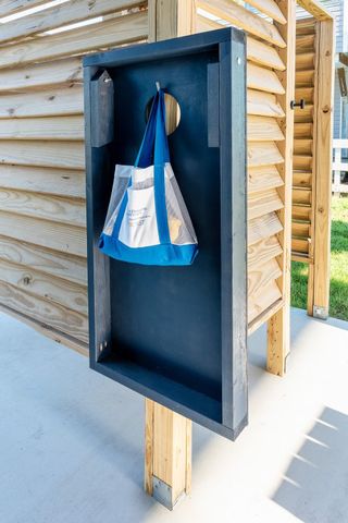 1058 Shady Lane, Gilchrist, TX 77617