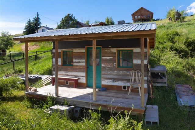 115 W Cover Street, Virginia City, MT 59755