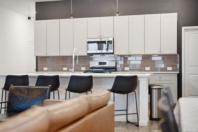 5440 Tallgrass, Bulverde, TX 78163