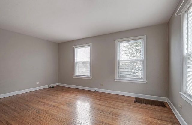 617 Waukegan Road, Deerfield, IL 60015