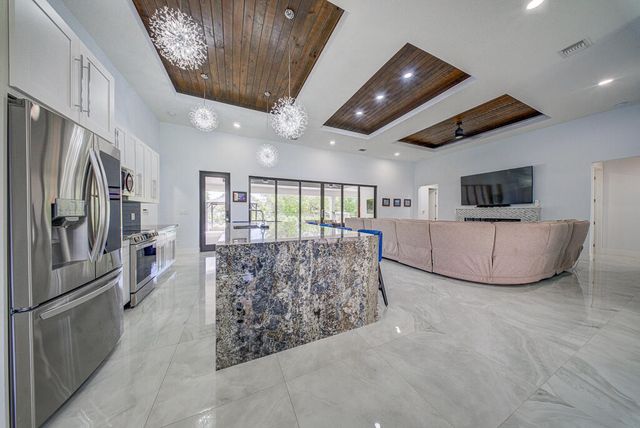 11165 Tangerine Boulevard, West Palm Beach, FL 33412