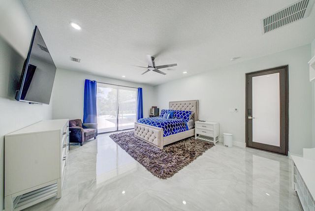 11165 Tangerine Boulevard, West Palm Beach, FL 33412