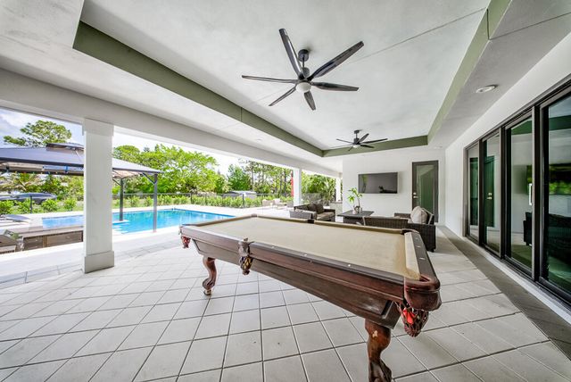 11165 Tangerine Boulevard, West Palm Beach, FL 33412