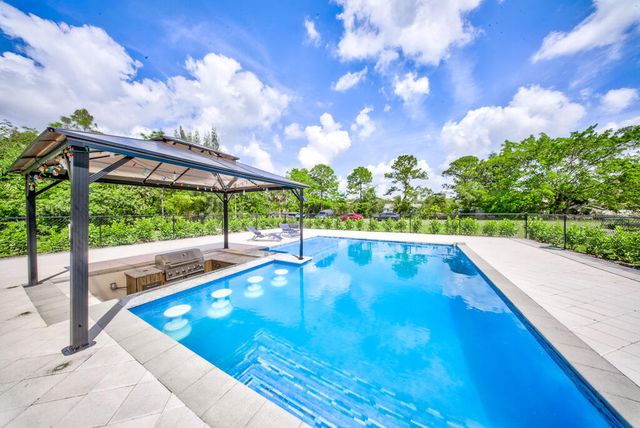 11165 Tangerine Boulevard, West Palm Beach, FL 33412