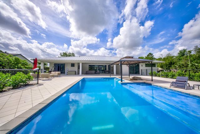 11165 Tangerine Boulevard, West Palm Beach, FL 33412