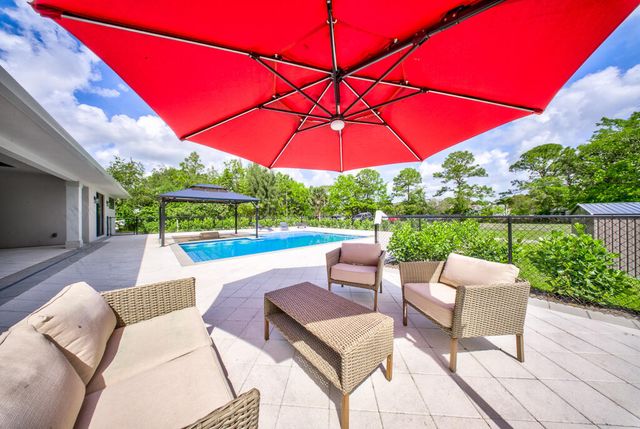 11165 Tangerine Boulevard, West Palm Beach, FL 33412