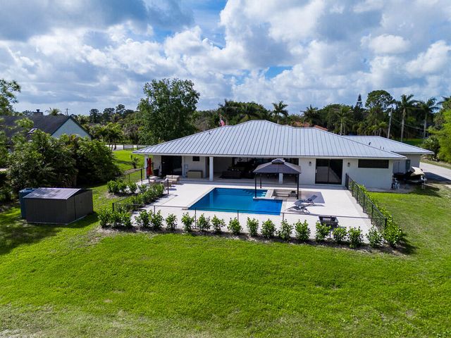 11165 Tangerine Boulevard, West Palm Beach, FL 33412