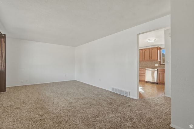 6618 S DIXIE DR, West Jordan, UT 84084