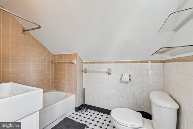 3917 6TH ST S, Arlington, VA 22204