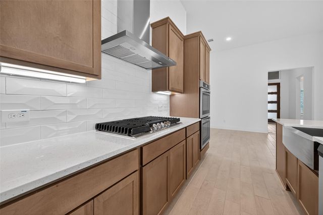 13613 Windward Mist Drive, Texas City, TX 77568