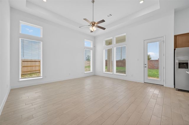 13613 Windward Mist Drive, Texas City, TX 77568