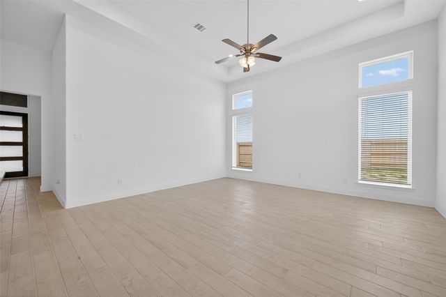 13613 Windward Mist Drive, Texas City, TX 77568