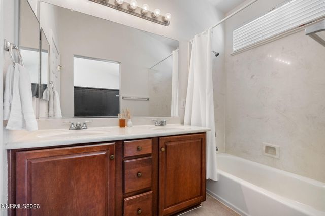 8936 Finnsech Drive, Reno, NV 89506