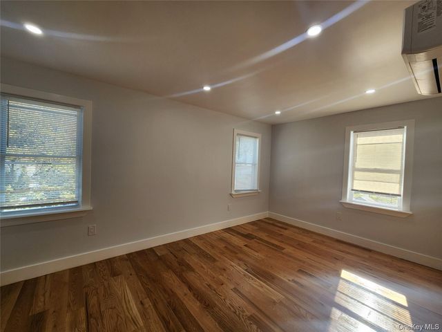 330 Taylor Avenue 2, Bronx, NY 10473