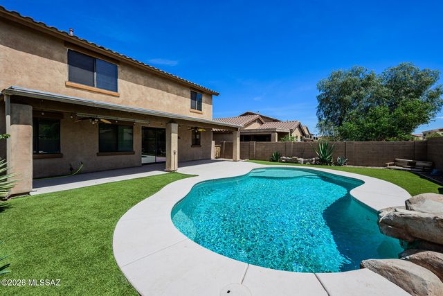 424 E Placita Costana, Sahuarita, AZ 85629