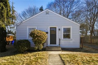 6 Field Avenue, West Warwick, RI 02893