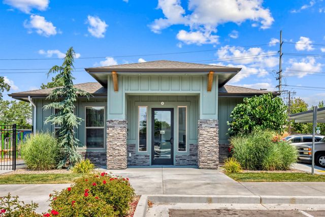 3126 E Victory Rd., Nampa, ID 83687