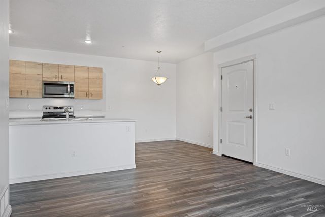 3126 E Victory Rd., Nampa, ID 83687