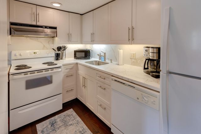 65-2 Clearbrook Road, Lincoln, NH 03251