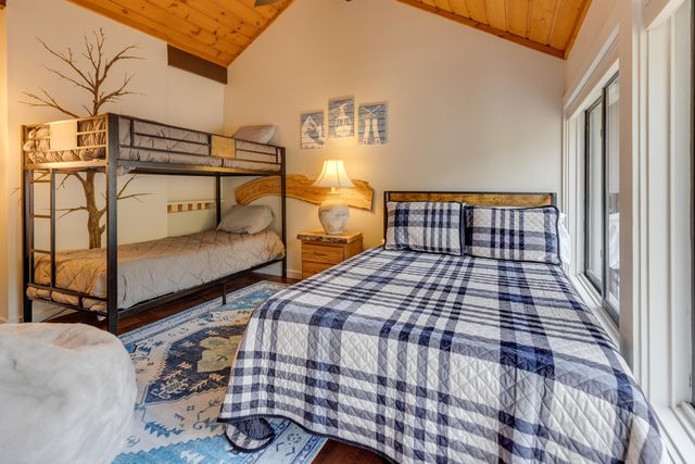 65-2 Clearbrook Road, Lincoln, NH 03251