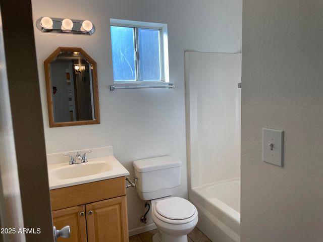1009 W MICHELLE Drive, Phoenix, AZ 85023