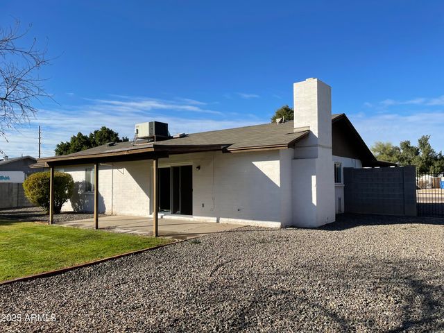 1009 W MICHELLE Drive, Phoenix, AZ 85023