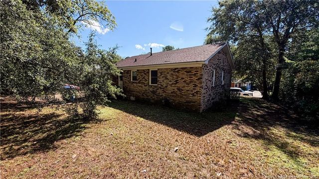940 Fleetwood Drive, Fayetteville, NC 28305