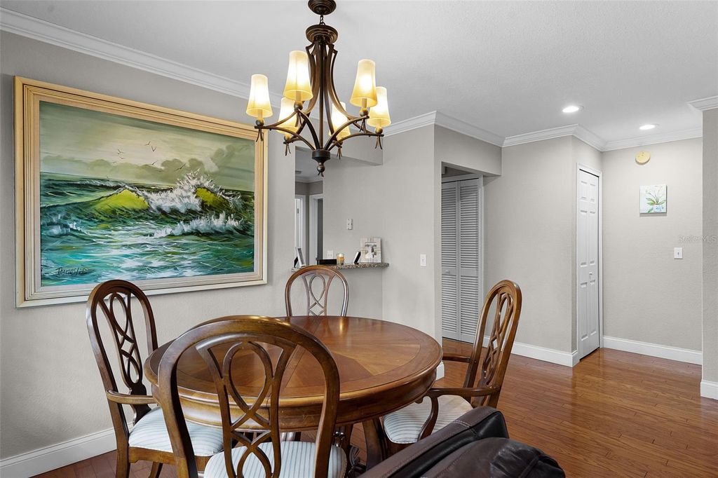 Image 7 of property listing at 538 W PAR STREET 538, Orlando, FL 32804