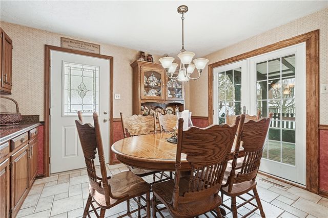 17 Grant Cir, South Fayette, PA 15057