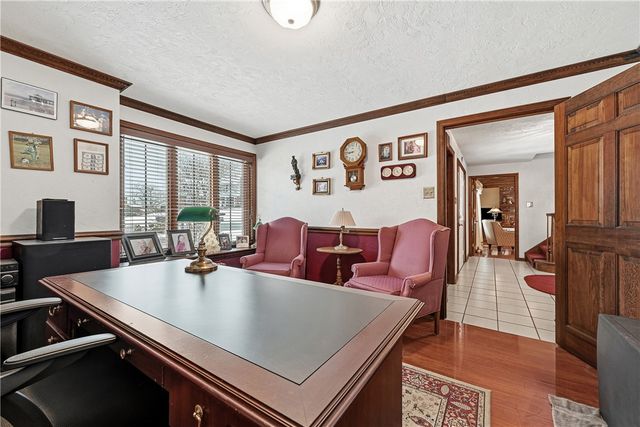 17 Grant Cir, South Fayette, PA 15057