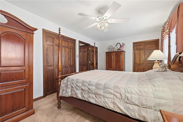 17 Grant Cir, South Fayette, PA 15057