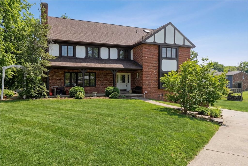 17 Grant Cir, South Fayette, PA 15057