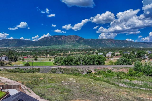17240 Park Trail Drive, Colorado Springs, CO 80132