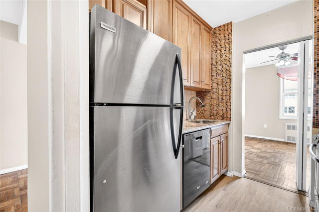 360 Westchester Avenue 122, Port Chester, NY 10573