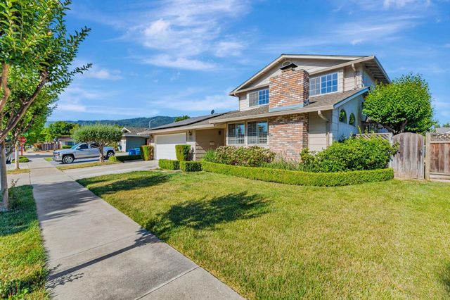 7609 Santa Paula Drive, Gilroy, CA 95020