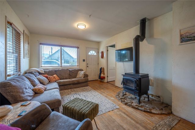 311 S B Street, Livingston, MT 59047