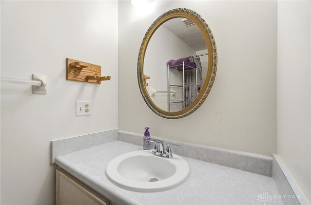 4921 Egret Court, Huber Heights, OH 45424